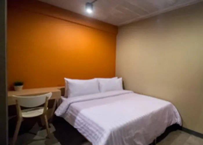 Siam Mitr Albergue *
